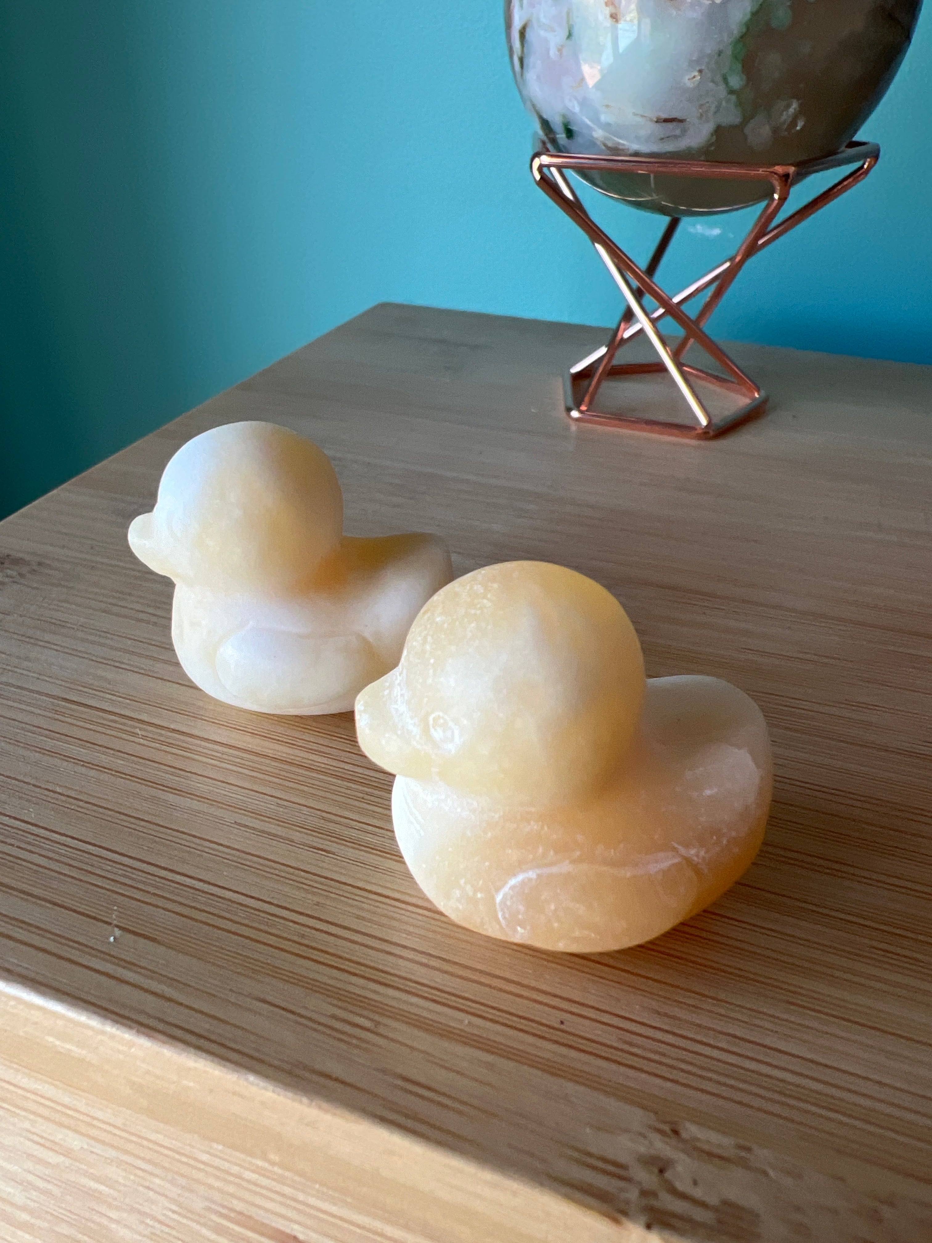 Honey calcite Duck