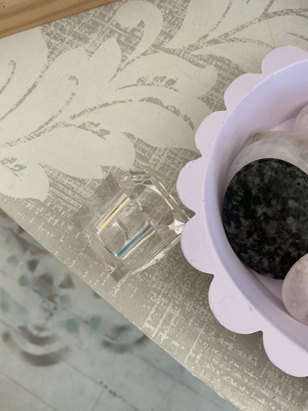 Candle holder