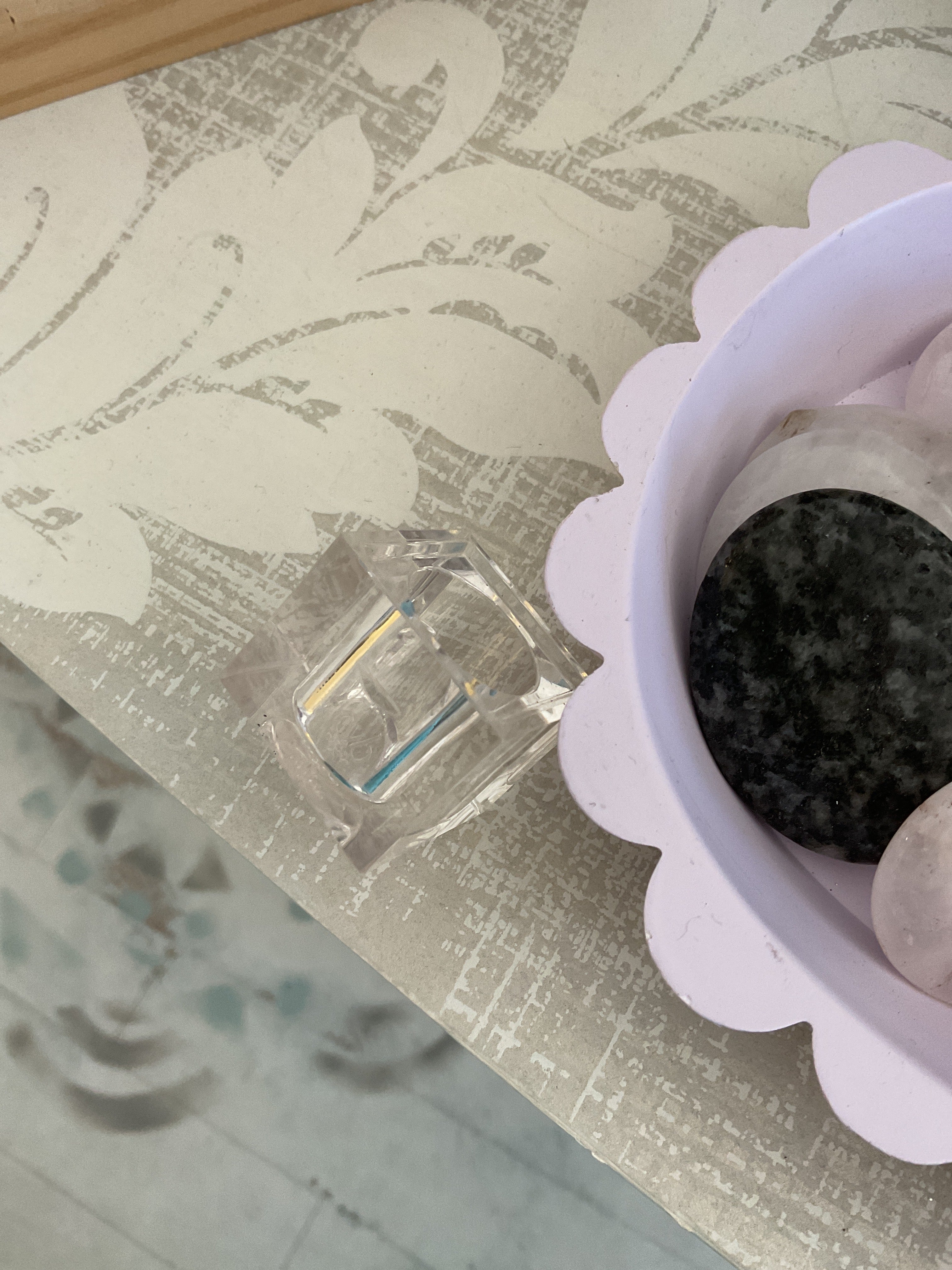 Candle holder