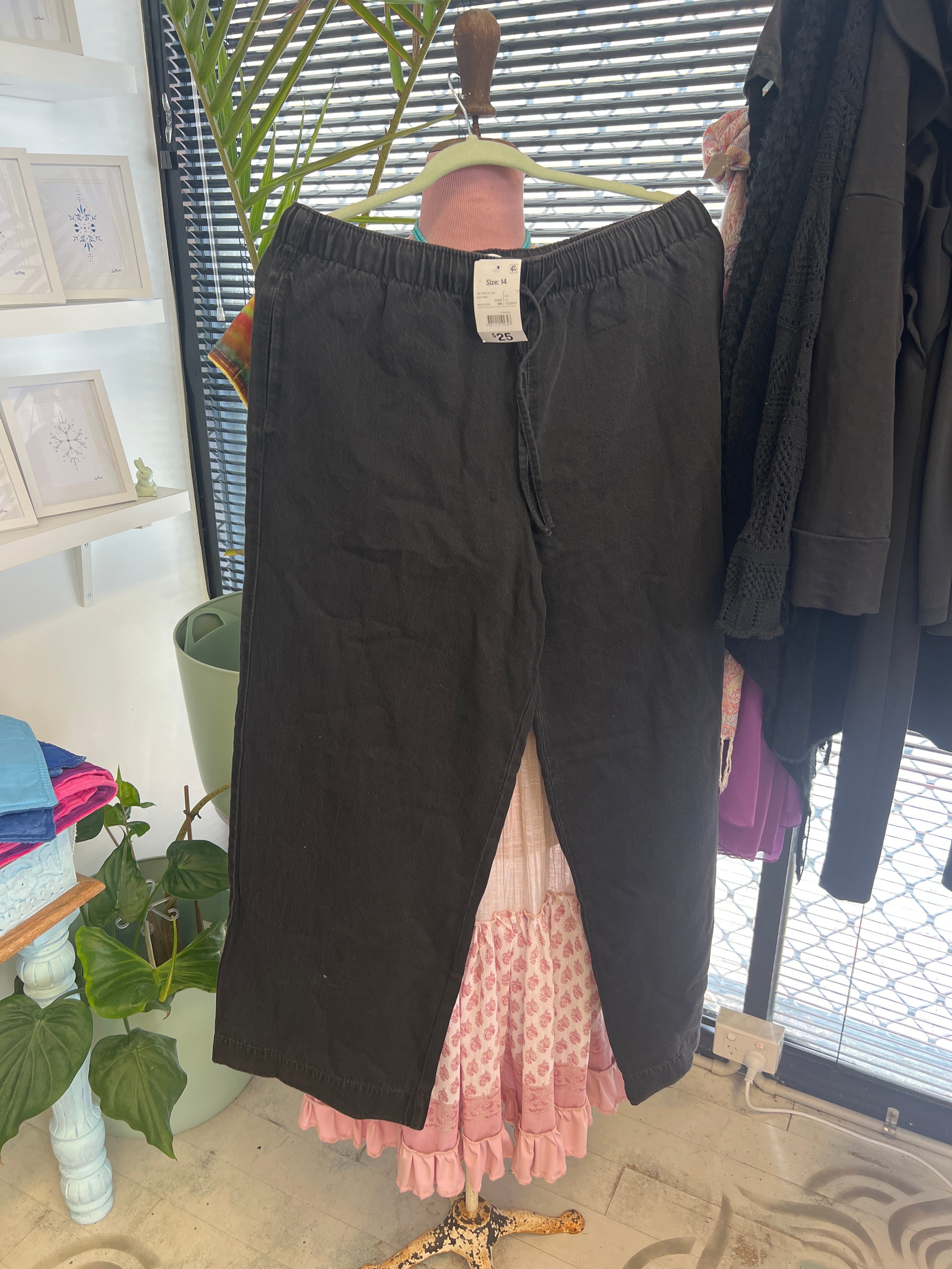 Anko Black Pants  size 14