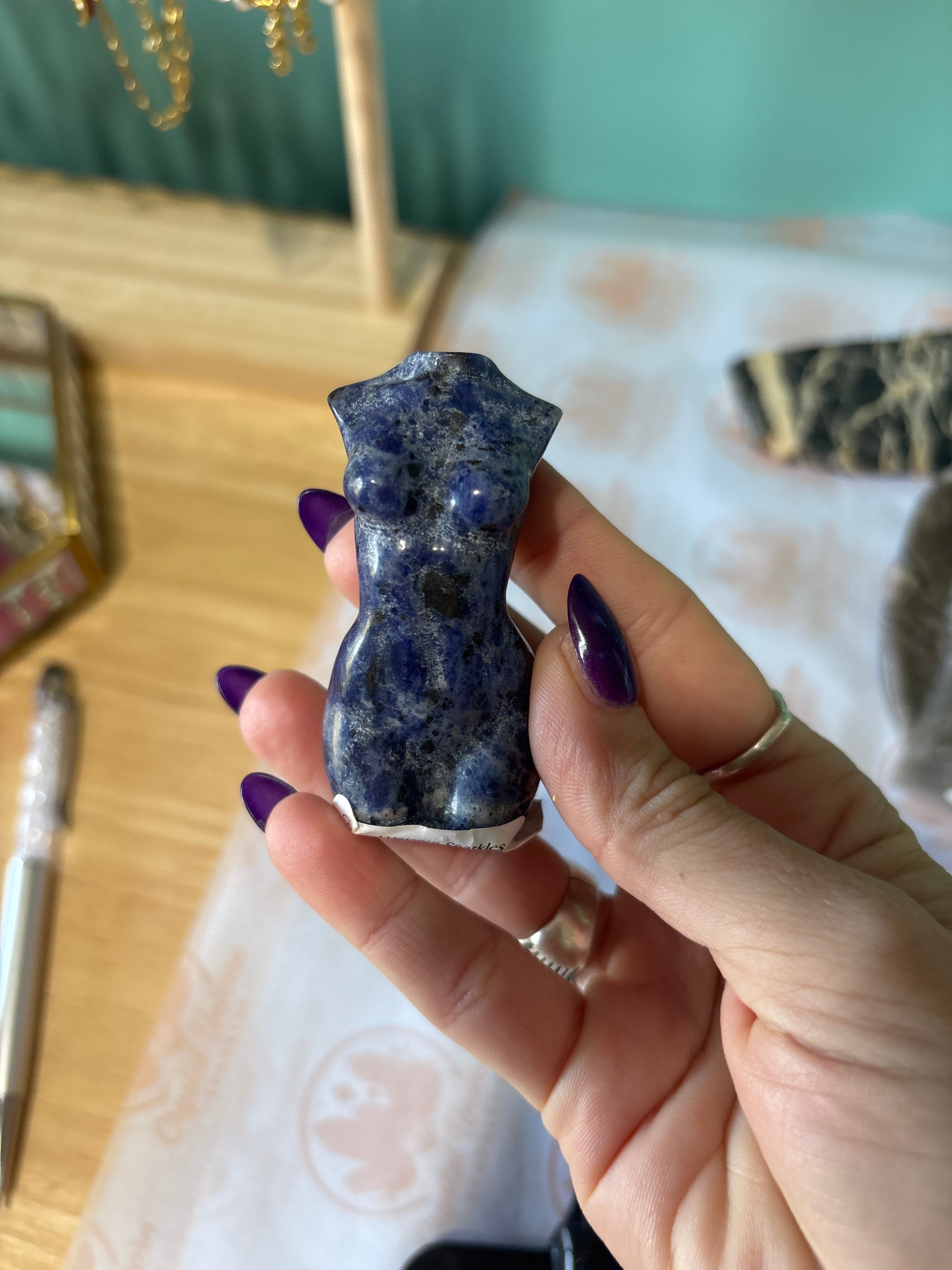 Sodalite lady body