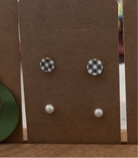 EARRINGS - pearl & check stud set