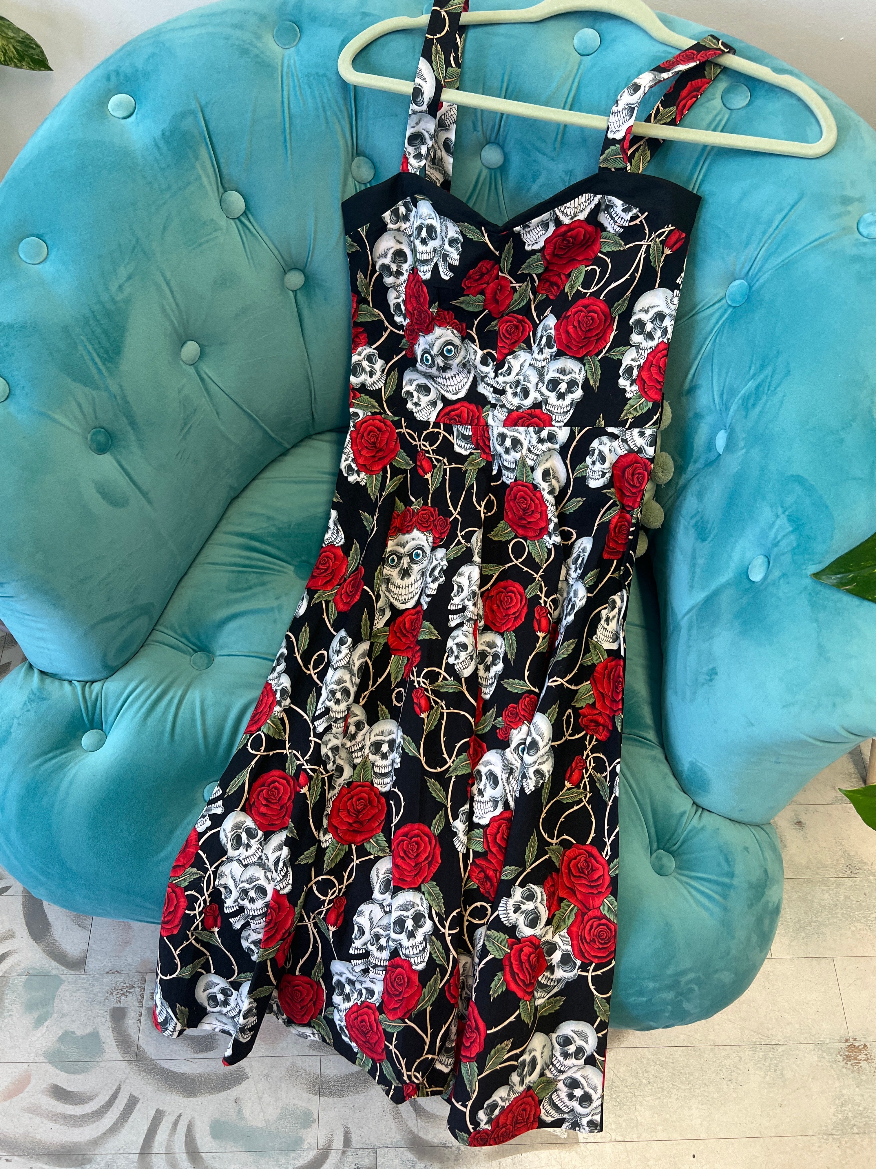 Black Red Skull Dress Small